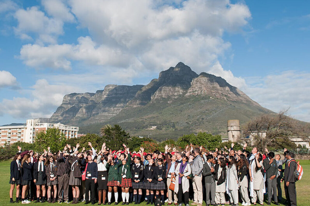 Round Square Int 26 cropped