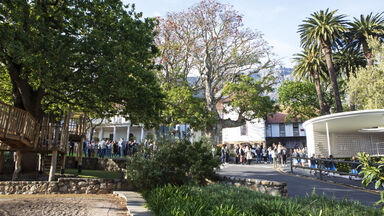 Campus café and al fresco courtyard